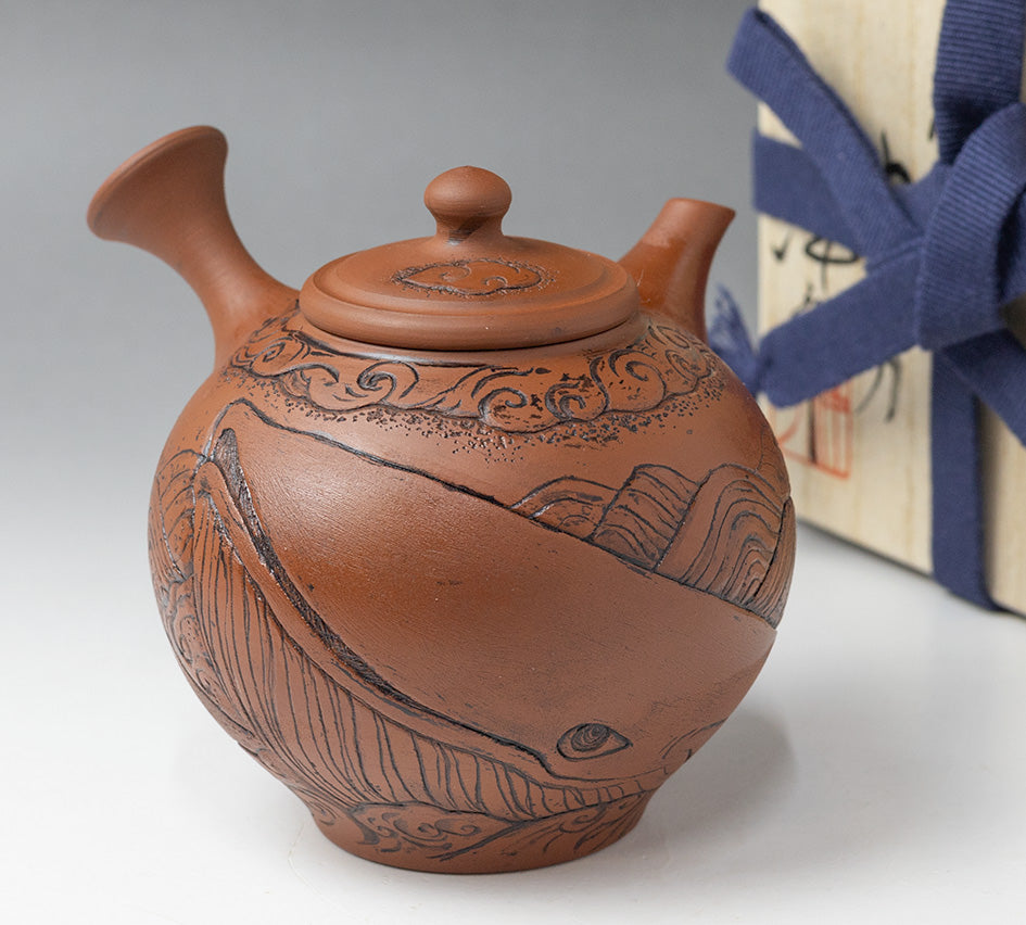 Whale Engraved Shudei Teapot by Konishi Yohei & Yukari - Side View | Coffee and Tea Gifts