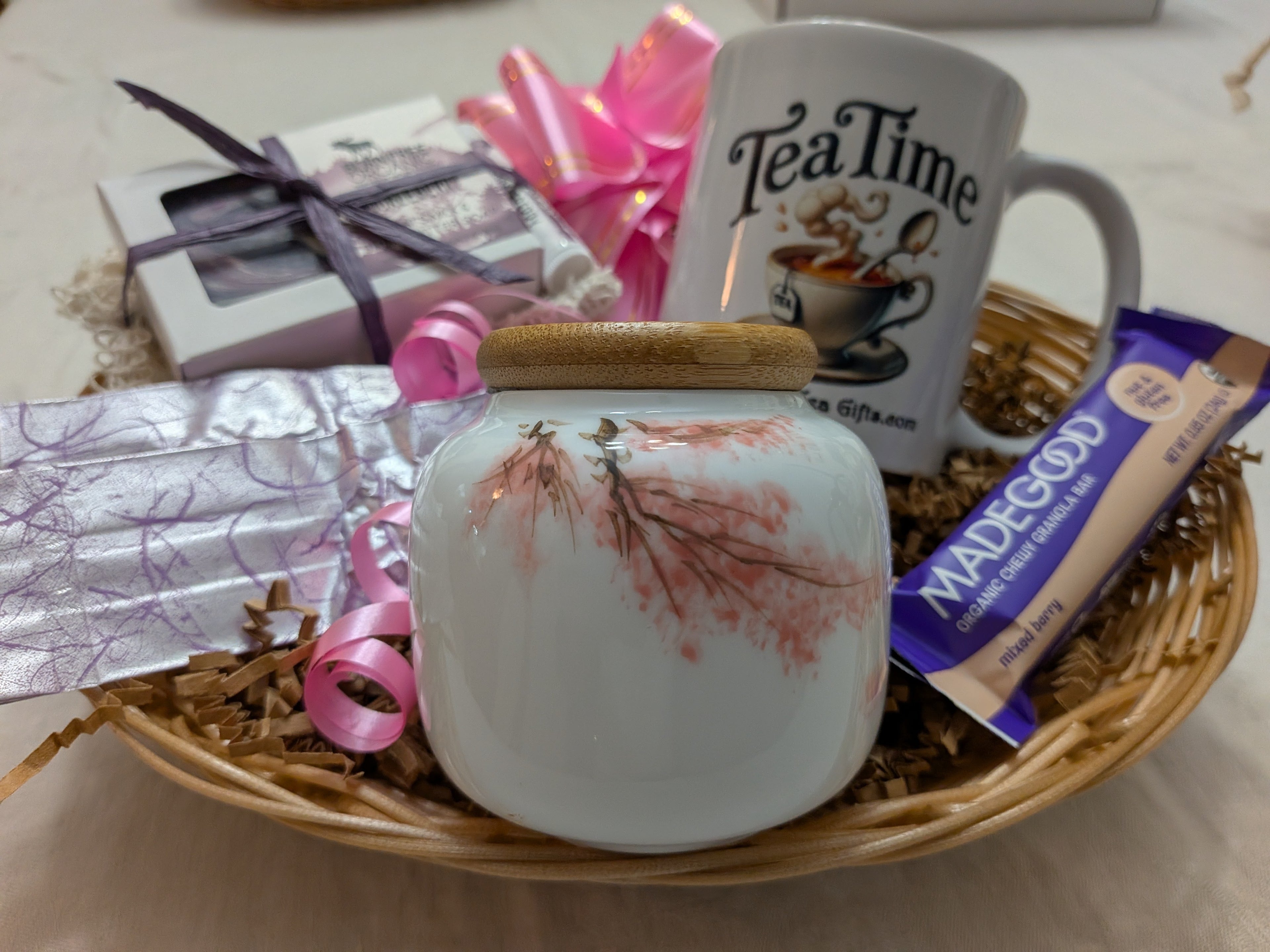 Four Seasons Oolong Tea Gift Basket with Goat Milk Soap & Lip Balm