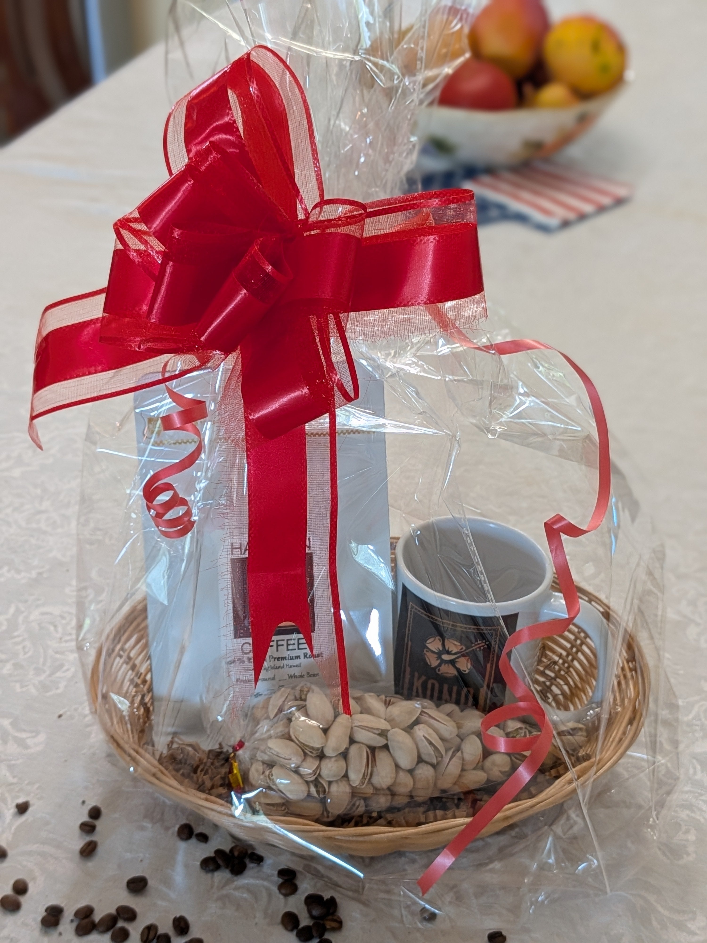 Hawaiian Kona Coffee Gift Basket — Coffee, Matching Mug & Pistachios