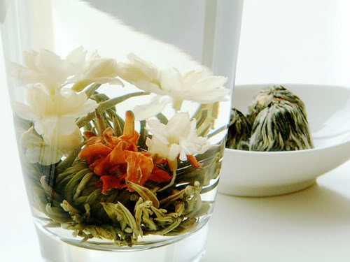 Blooming Flower Tea Gift Box — Flower Mugs & 10 Artisan Blooming Teas